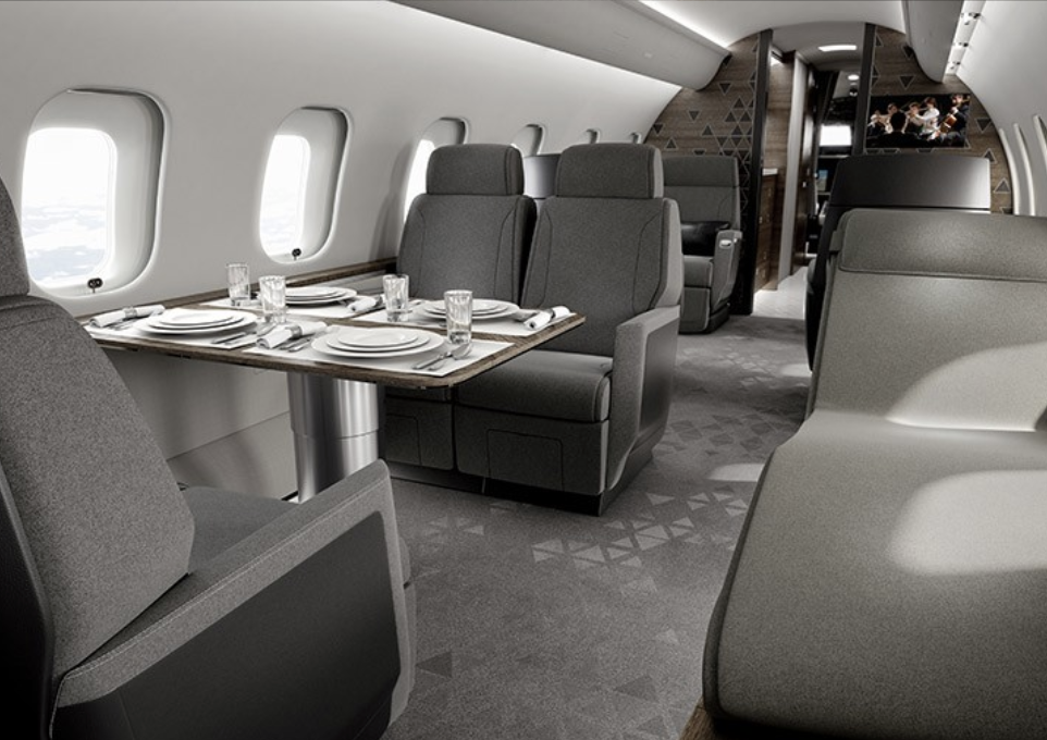 Bombardier's Global 5500 dining area